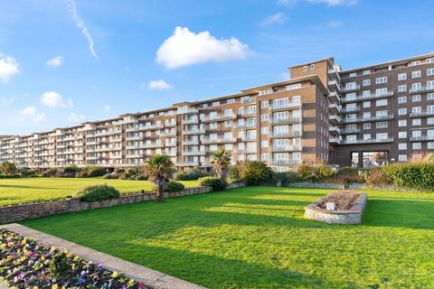 The Gateway, Dover, CT16 3 bed flat for sale