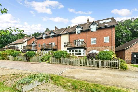 Merritts Meadow, Petersfield, Hampshire 2 bed retirement property for sale