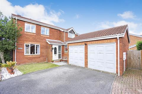 Loundsley Court, Ashgate, Chesterfield 4 bed detached house for sale