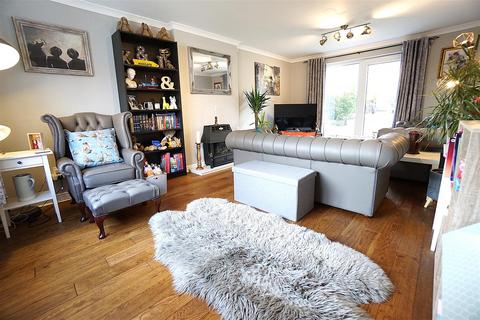 Loundsley Court, Ashgate, Chesterfield 4 bed detached house for sale