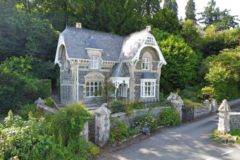 Llandinam, Powys, SY17 2 bed detached house for sale