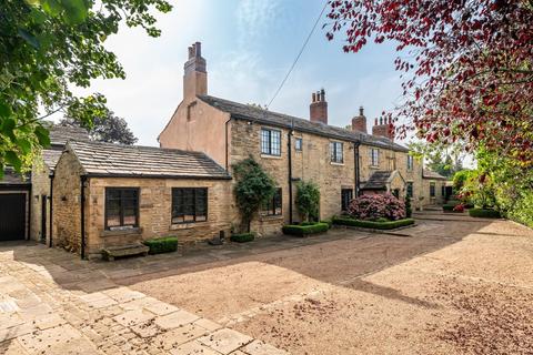 Calverley Road, Leeds LS26 4 bed detached house for sale