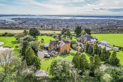 SKEW ROAD, FAREHAM 5 bed detached house for sale