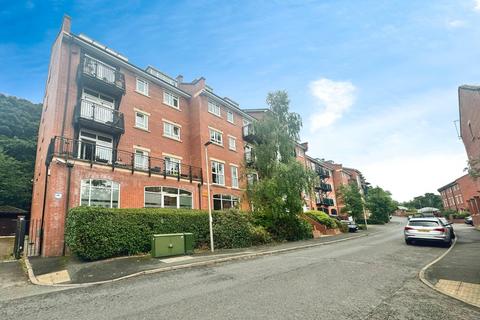 Mill Green, Cheshire CW12 2 bed penthouse for sale