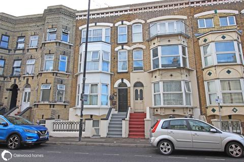 Canterbury Road, Westbrook, Margate 2 bed flat for sale