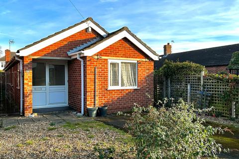 Clive Avenue, Lincoln LN6 2 bed detached bungalow for sale