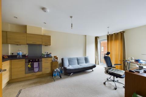 Cross Street, Portsmouth PO1 1 bed flat for sale