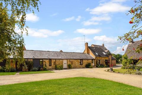 Rectory Lane, Lower Brailes 2 bed barn conversion for sale