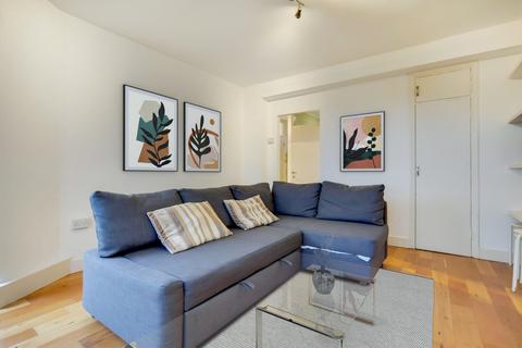 Knox House, Horne Way, Putney, SW15 2 bed apartment for sale