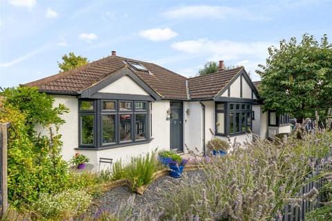 Cemmaes Court Road, Boxmoor 4 bed detached house for sale