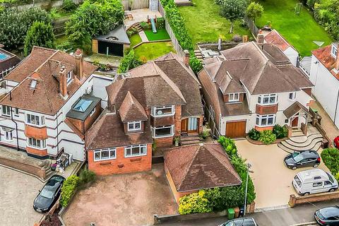 Hilltop Crescent, Portsmouth PO6 4 bed detached house for sale