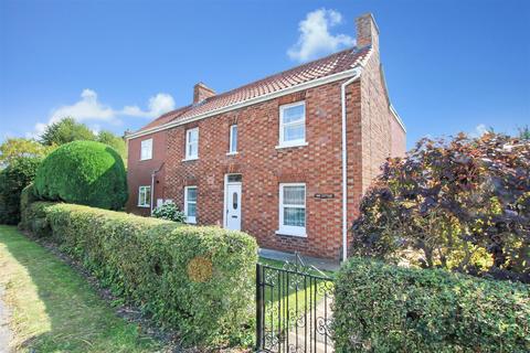 Gainsborough Road, Middle Rasen... 4 bed detached house for sale