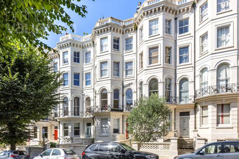 Cambridge Road, Hove, BN3 2 bed flat for sale