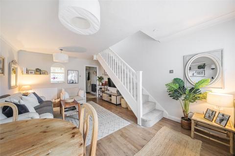 Mill Close, Haslemere, Surrey, GU27 2 bed end of terrace house for sale