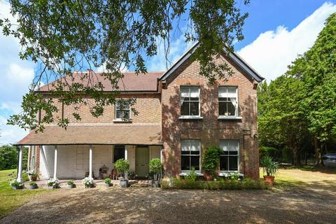 Westfield, East Sussex TN35 4SL 5 bed detached house for sale