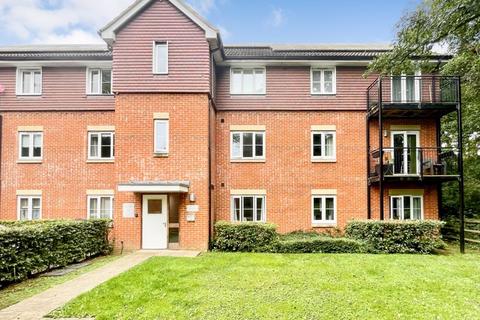 Shafford Meadows, Hedge End, SO30 2 bed apartment for sale