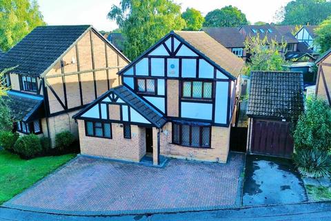 Dorset Way, Wokingham, Berkshire, RG41 4 bed detached house for sale