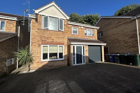 Ravenna Close, Barnsley 4 bed detached house for sale