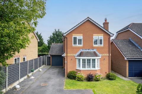 Quebec Close, Smallfield, RH6 3 bed detached house for sale