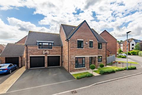 Horseshoe Way, Morpeth NE61 5 bed detached house for sale