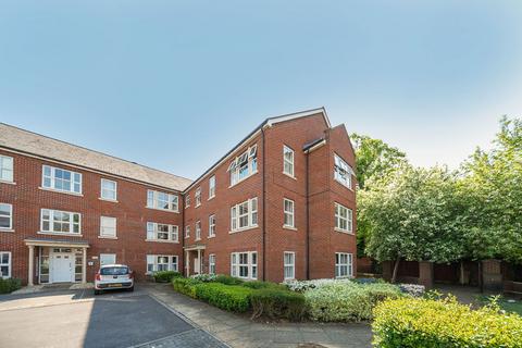 London Road, Gloucester... 2 bed flat for sale