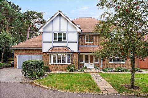 6 bedroom detached house for sale