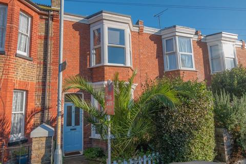 Priory Road, Ramsgate, CT11 2 bed terraced house for sale