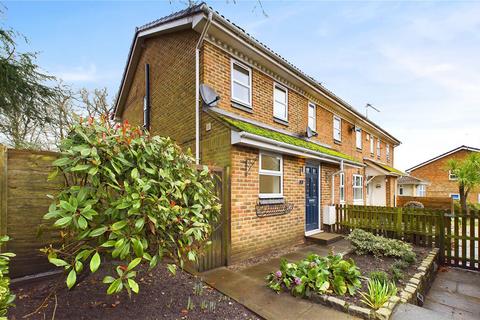 Gorse Bank, Surrey GU18 2 bed end of terrace house for sale