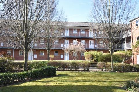 Stirling Court, Nightingale Close... 2 bed apartment for sale