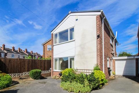 Ashley Close, Wakefield WF2 3 bed detached house for sale