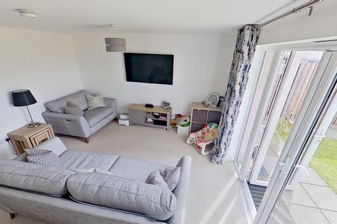 Beatlie Road, Winchburgh, EH52 3 bed semi