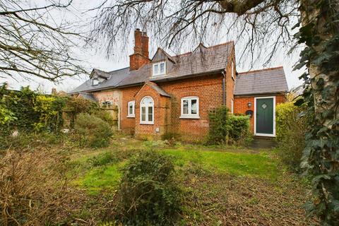 Cambridge Road, Babraham, Cambridge... 3 bed cottage for sale