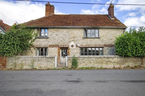 Easthorpe Road, Colchester CO5 3 bed detached house for sale