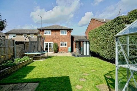 Stanegate, Sawtry, Huntingdon, PE28 4 bed link detached house for sale