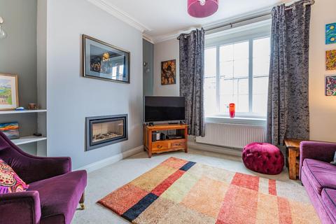 Queens Road, Penarth CF64 4 bed terraced house for sale