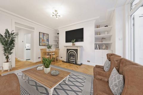 Queens Gate Place, South Kensington, SW7 2 bed flat for sale