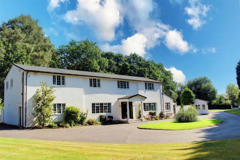 Dixons Hill Close, North Mymms AL9 5 bed detached house for sale