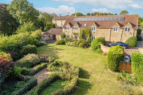 Cranford Road, Kettering NN15 4 bed barn conversion for sale