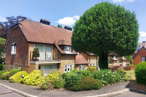 The Piccards, Chestnut Avenue, Guildford 2 bed retirement property for sale