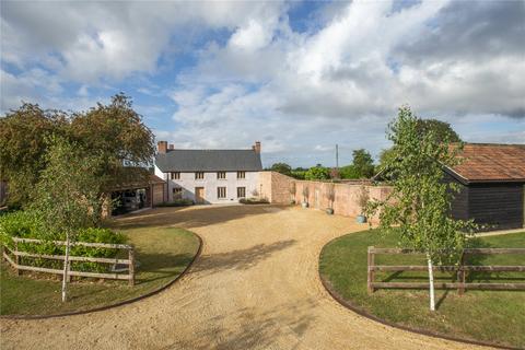 5 bedroom equestrian property for sale