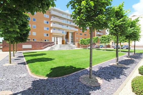 Nice House, Hansen Court, Century Wharf 1 bed apartment for sale