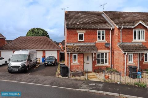 3 bedroom end of terrace house for sale