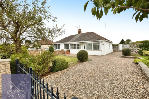 Main Road, Hull HU11 2 bed bungalow for sale