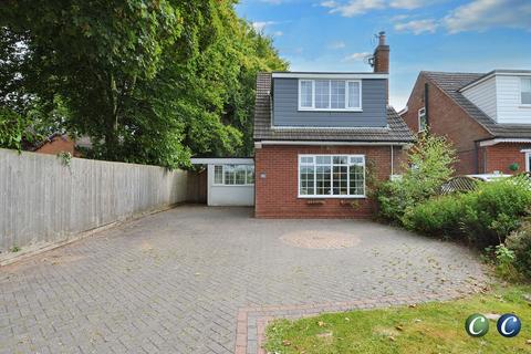 Etching Hill Road, Rugeley, WS15 2LW 3 bed detached house for sale