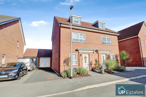 4 bedroom semi-detached house for sale