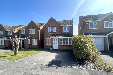 Redbridge Close, Rushey Platt  Swindon 3 bed detached house for sale