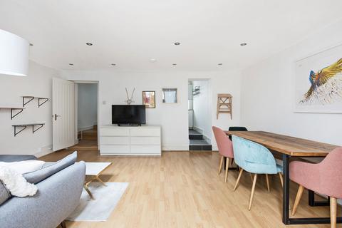 Camberwell Road, London SE5 2 bed ground floor flat for sale