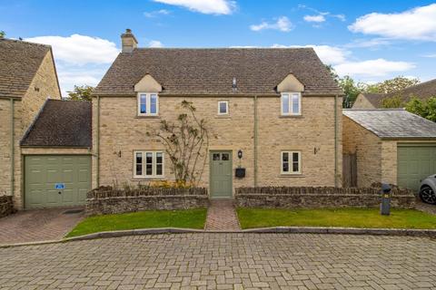 Painters Field, Quenington... 4 bed link detached house for sale