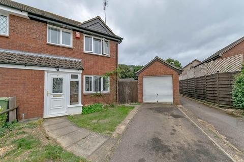 Catchpole Close,Greenleys, Milton Keynes 3 bed semi