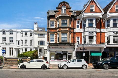 South Street, Eastbourne 2 bed flat for sale